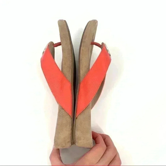 Giani Bernini Racchel sandals 7 orange faux patent leather flatforms flip flops - Picture 6 of 13